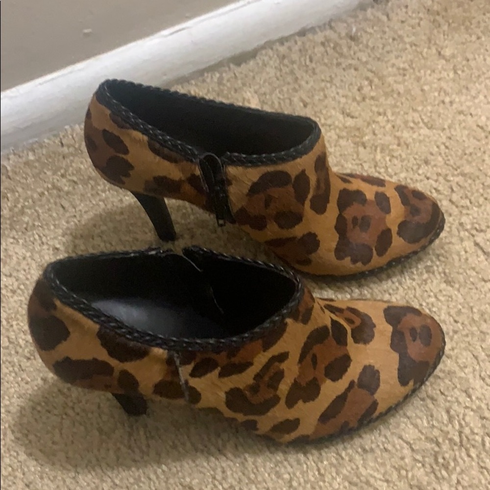 Brand new Antonio Melani leopard heeled boots 🔥
